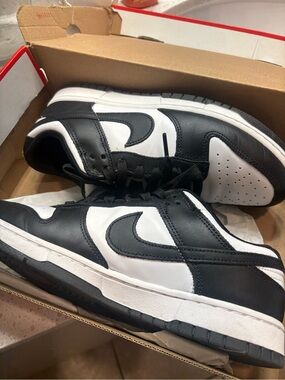 Nike Black and White Low-Top panda dunks